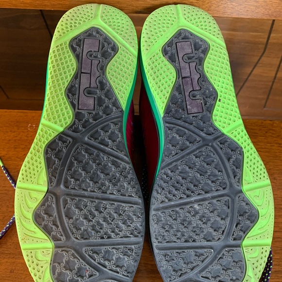 Lebron 10 Lows size 11 - Picture 5 of 5